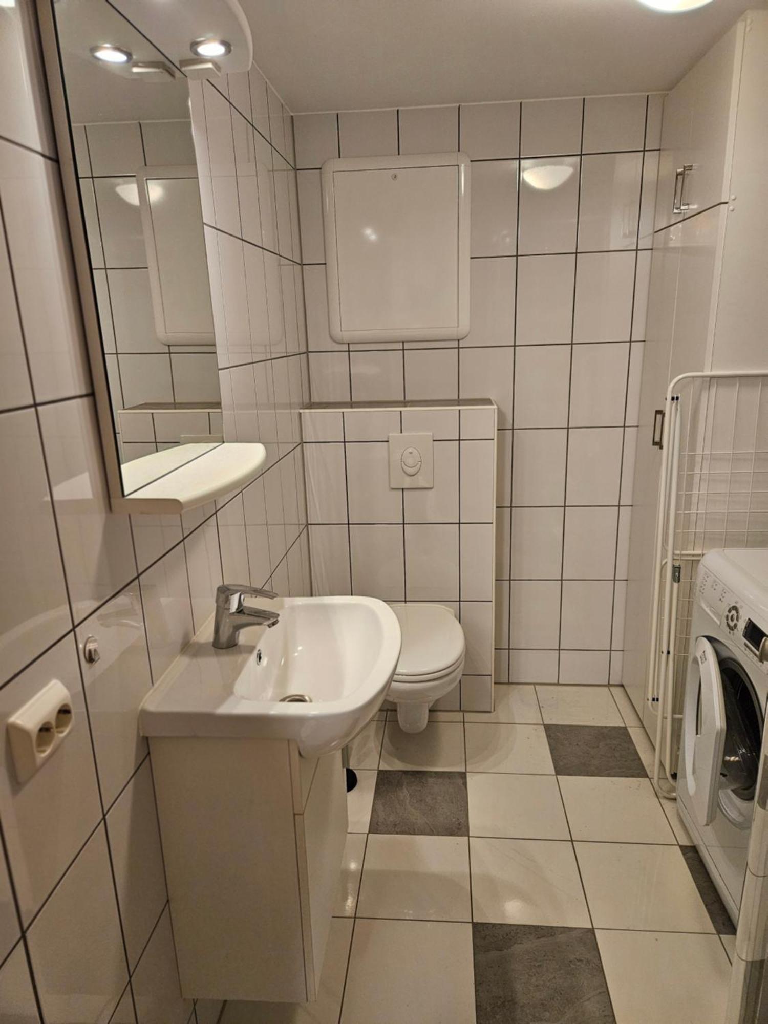 Apartment Naer Flyplass Og Alesund Sentrum *